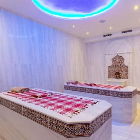 アパート 2-bedroom In Florence Boutique