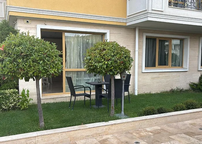 2-bedroom In Florence Boutique Свети-Влас